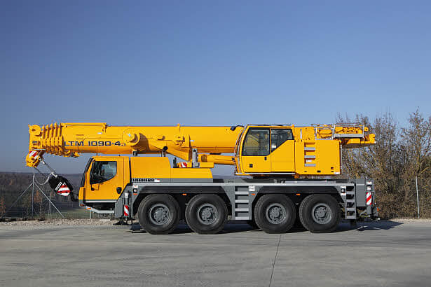 Liebherr LTM 1090 - 90 тонн